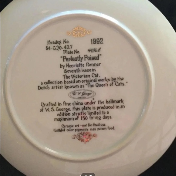 Vintage Victorian Cats Collector Plate..NWOT - Picture 2 of 2